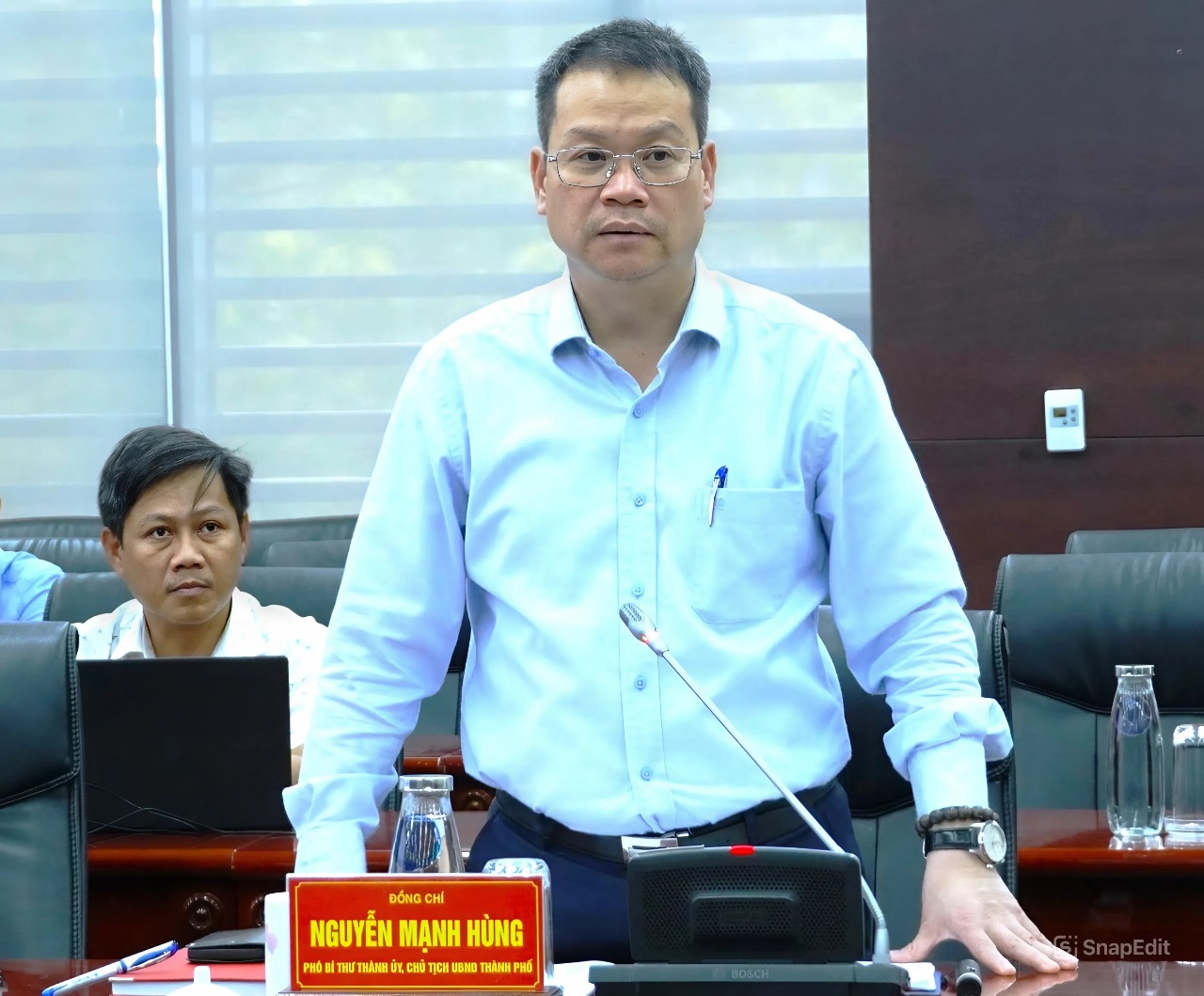 Ông Nguyễn Mạnh Hùng, Chủ tịch UBND thành phố Đà Nẵng, phát biểu tại buổi làm việc  ẢNH: C.X
