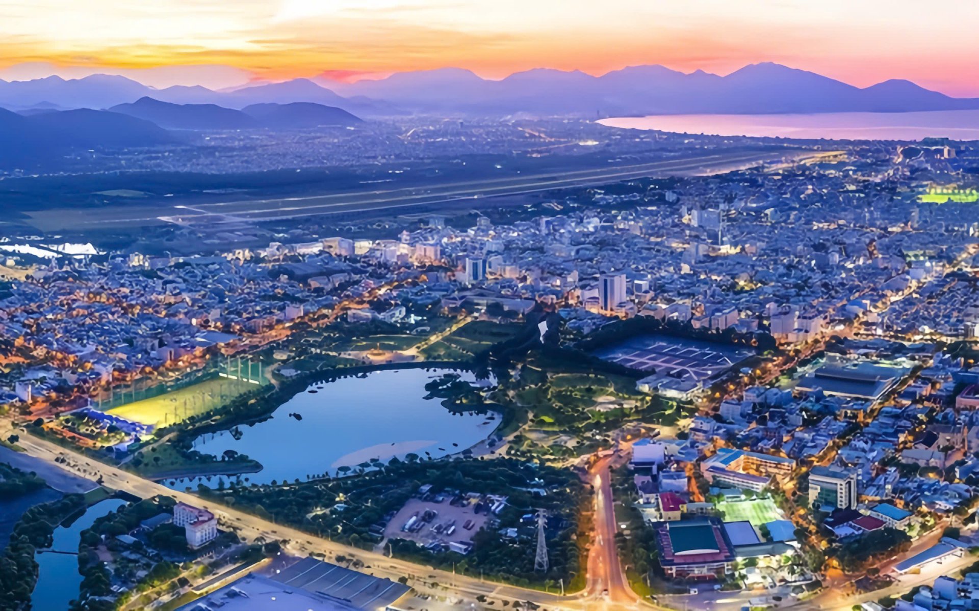 Hình thành cực tăng trưởng du lịch, công nghệ cao - Bất động sản Nam Đà Nẵng đón sóng đầu tư.