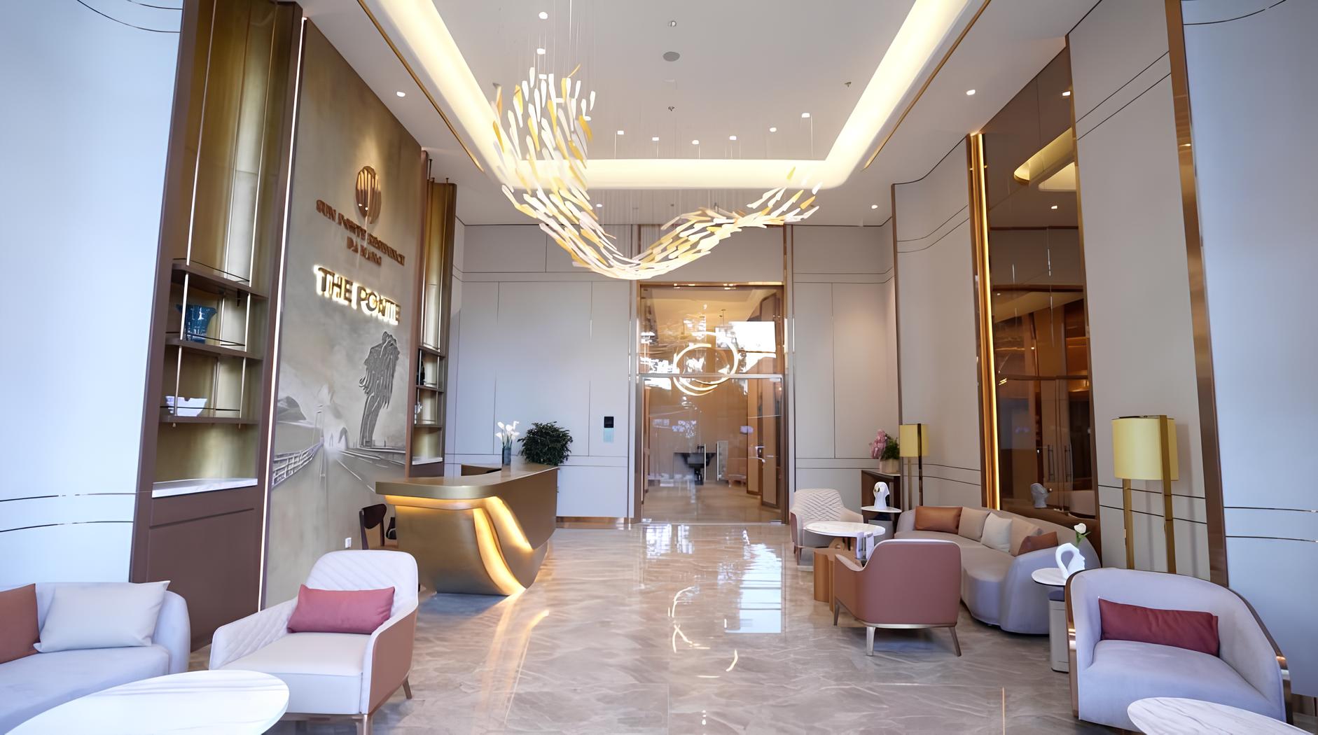 Sảnh đón sang trọng như khách sạn 5 sao với thiết kế rộng thoáng, ánh sáng hài hòa và cách bài trí tinh tế. Ảnh: Sun Property.