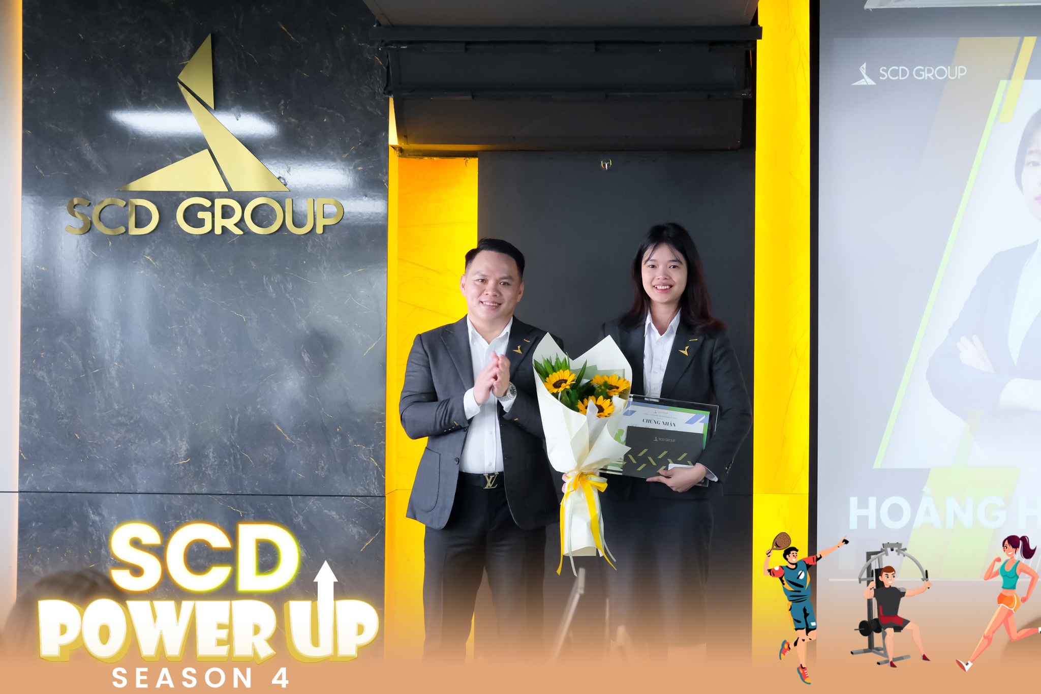 Giải nhì chương trình Power-up mùa 4 với Ms. Hoàng Huyền.