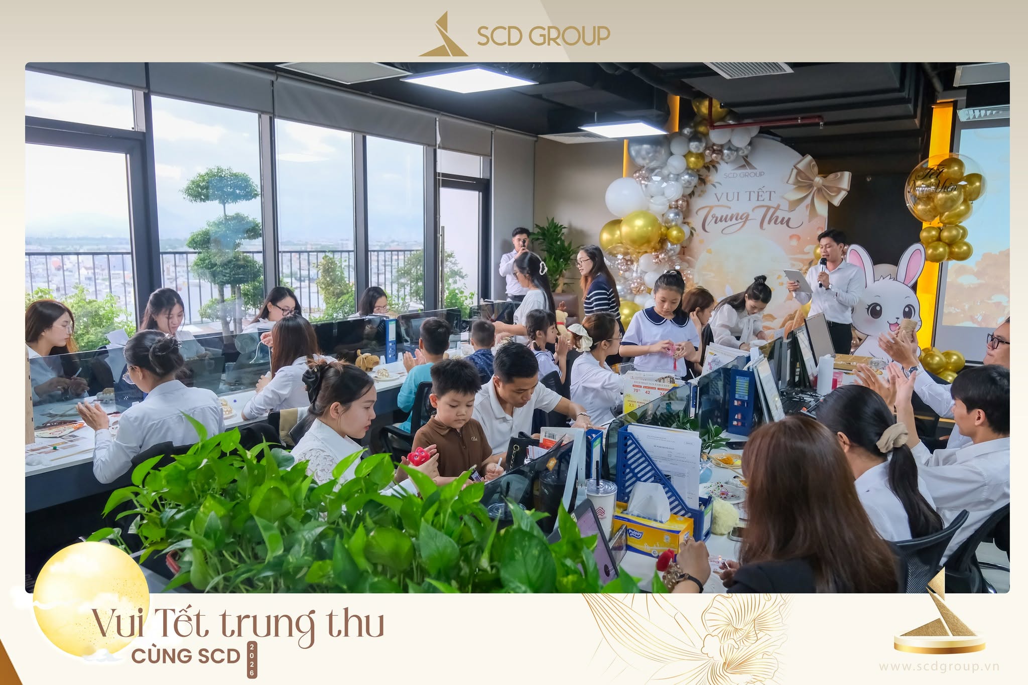 Cùng nhau tạo nên những chiếc lồng đèn, thắp sáng mùa Trung thu tại SCD Group.
